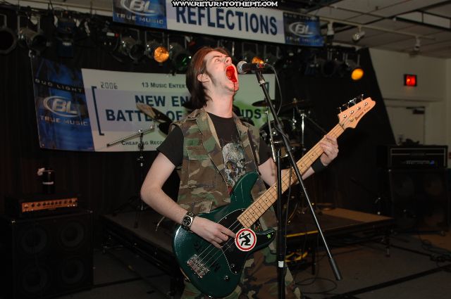 [shit fuck on Apr 22, 2006 at Reflections (Chelmsford, Ma)]