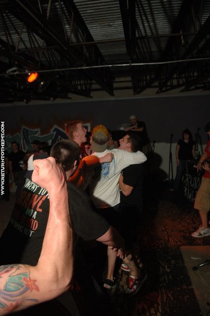 [shoot your wounded on Jun 25, 2006 at Club Drifter's (Nashua, NH)]