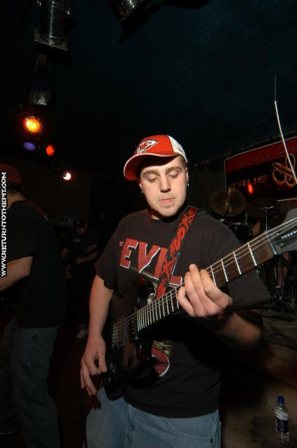 [six bullet for your crew on Jun 6, 2004 at Fat Cat's (Springfield, MA)]