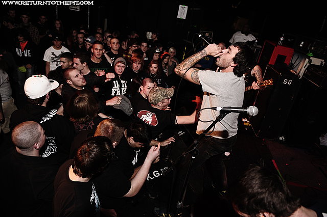 [sleeping giant on Dec 3, 2009 at the Palladium (Worcester, MA)]