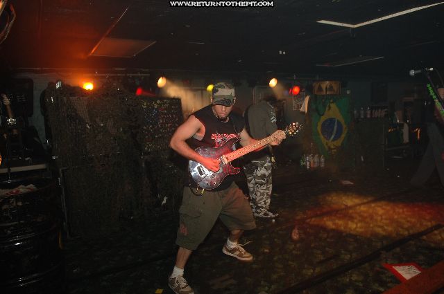 [soulfly on Sep 28, 2006 at Mark's Showplace (Bedford, NH)]