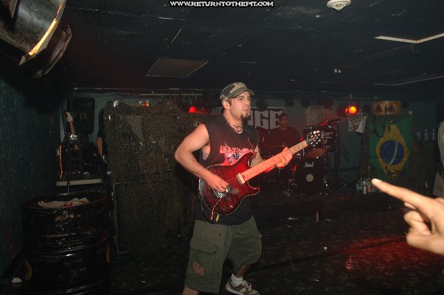 [soulfly on Sep 28, 2006 at Mark's Showplace (Bedford, NH)]
