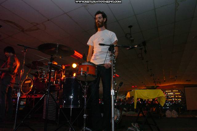 [sparrows on Jul 14, 2005 at Roller Kingdom - main stage (Hudson, Ma)]