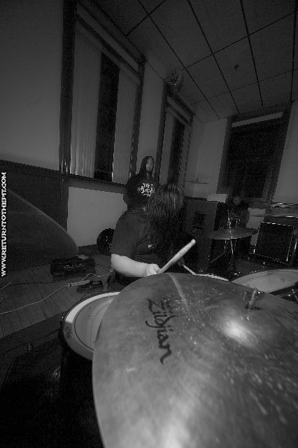 [suffocate faster on Oct 22, 2006 at Legion Hall #3 (Nashua, NH)]