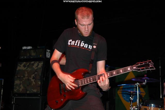 [the acacia strain on Sep 16, 2004 at the Palladium (Worcester, Ma)]