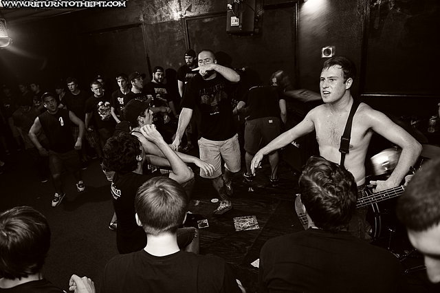 [the carrier on Aug 20, 2011 at Anchors Up (Haverhill, MA)]