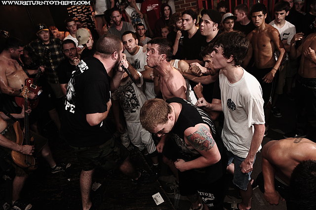 [the carrier on Aug 28, 2010 at Anchors Up (Haverhill, MA)]