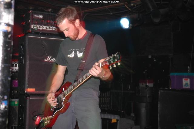 [disappearer on Dec 18, 2004 at the Living Room (Providence, RI)]