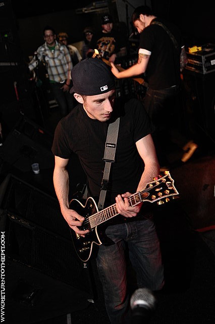 [the miles between on Apr 17, 2009 at the Palladium - Secondstage (Worcester, MA)]