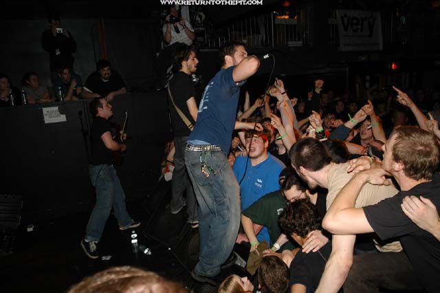 [the red chord on May 17, 2003 at The Palladium - second stage (Worcester, MA)]