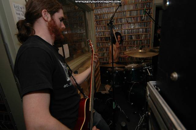 [the red chord on Feb 28, 2005 at Live in the WUNH Studios (Durham, NH)]