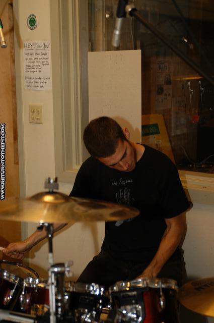 [the taste of silver on Aug 16, 2004 at Live in the WUNH Studios (Durham, NH)]