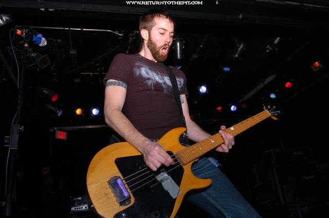 [these arms are snakes on Apr 26, 2005 at Axis (Boston, Ma)]