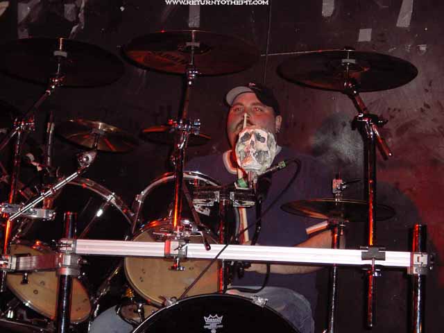 [twytch on Dec 21, 2002 at Chantilly's (Manchester, NH)]