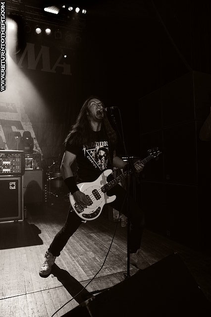 [unearth on Apr 16, 2016 at the Palladium (Worcester, MA)]