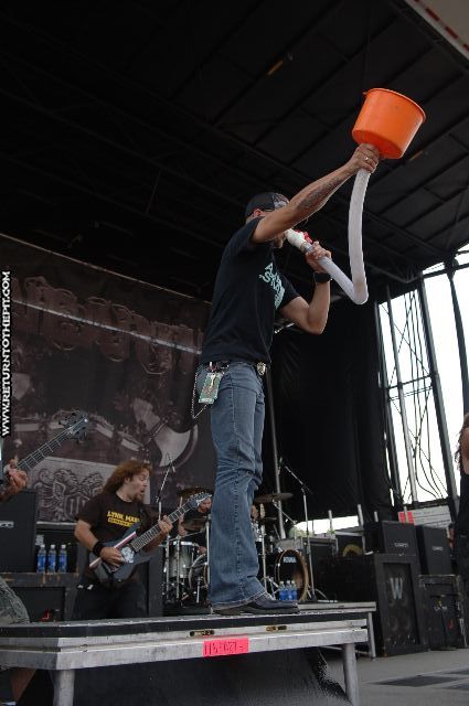 [unearth on Aug 1, 2006 at Tweeter Center - second stage (Mansfield, Ma)]