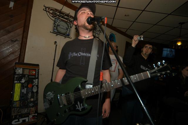 [unearthly trance on Apr 3, 2004 at the Chopping Block (Boston, Ma)]