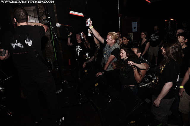 [witchtomb on Aug 19, 2010 at Great Scott's (Allston, MA)]