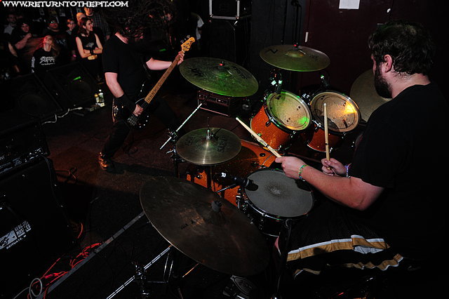 [withered on Apr 16, 2011 at the Palladium - Secondstage (Worcester, MA)]